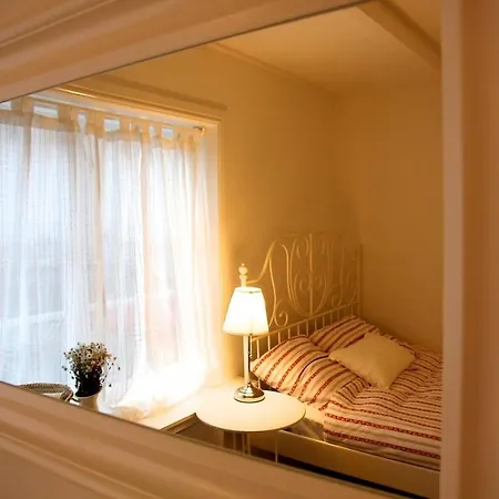 Apartment Daisy Amsterdam
